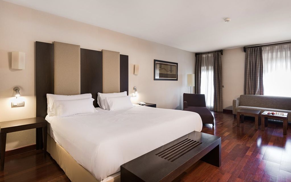 Eurostars Palacio De Santa Marta Trujillo Oda fotoğraf