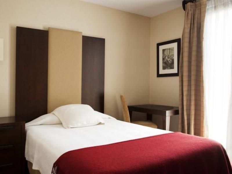 Eurostars Palacio De Santa Marta Trujillo Dış mekan fotoğraf